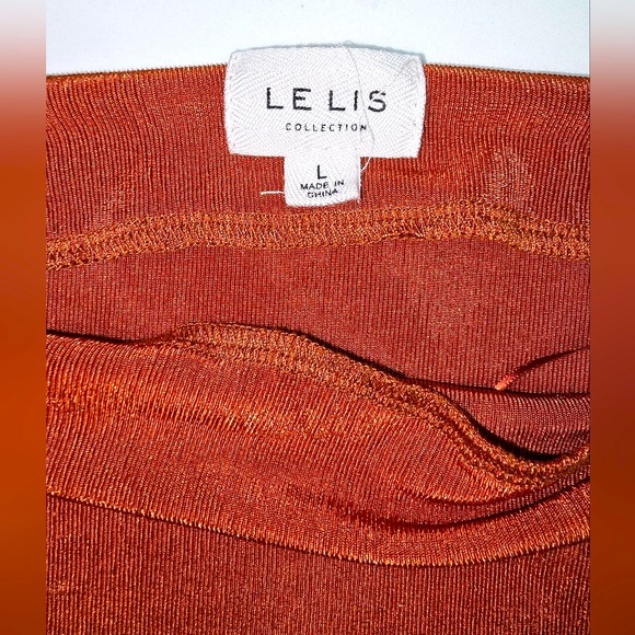 LeLis Collection Gold Bronze Lightweight Long Sleeve Blouse Size Large - Picture 2 of 11